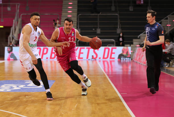 一再刷新国 一再刷新国