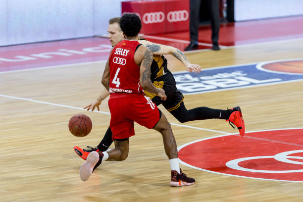 在长台进攻 在长台进攻