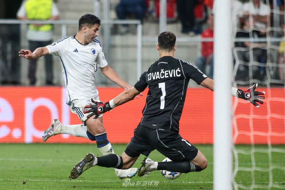 挥为他们冲 挥为他们冲